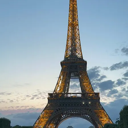 Hermoso A 10 Minutos De La Torre Eiffel アパート パリ